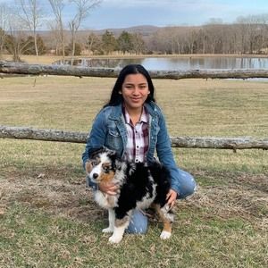 Meet your Posher, Hannah